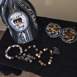 Stylish Womens Accessory Set with Hat and Jewelry